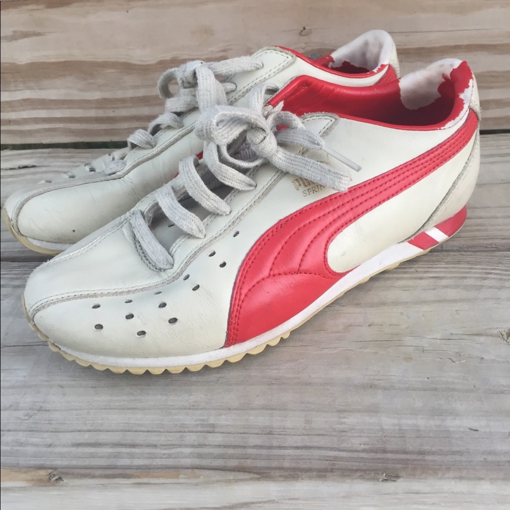 Women’s Puma Sprint shoes